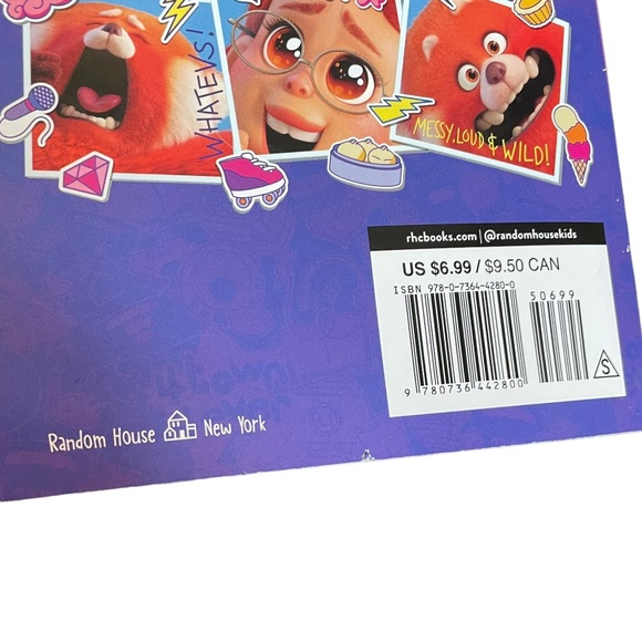 Disney Pixar Turning Red The Junior Novelization 8-page Color Insert Kids Book - Picture 16 of 16